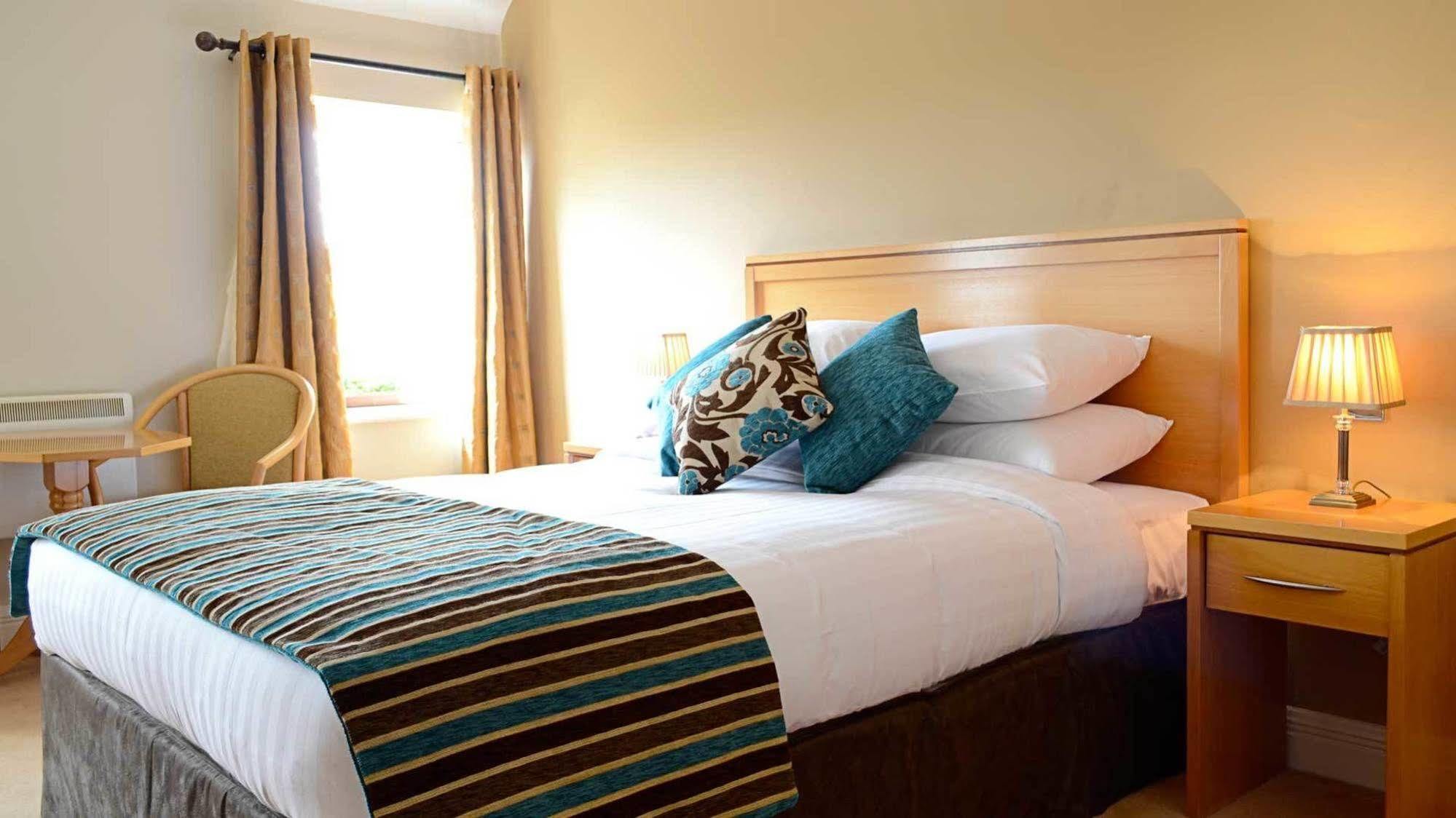 Cill Aodain Court Hotel Kiltimagh Ngoại thất bức ảnh